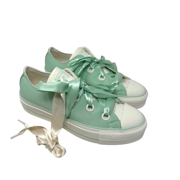 Converse Chuck Taylor Lift Platform Matte Satin Shoe Women Skate Sneaker A10300C - Picture 3 of 14